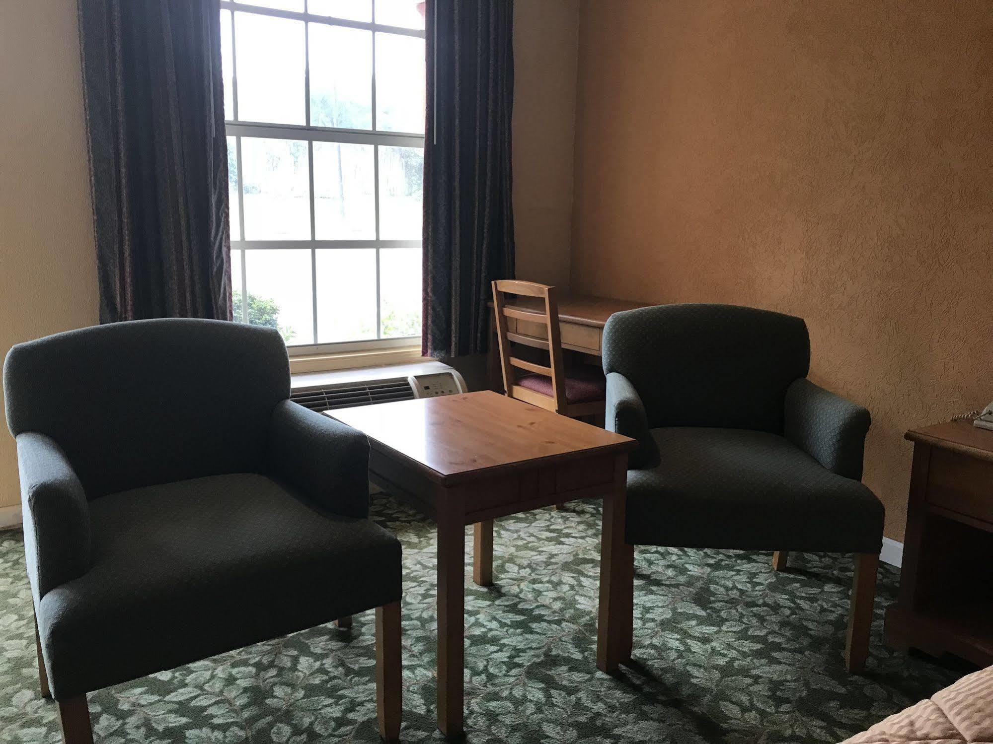 Seven Hills Suites I-10 Tallahassee Extérieur photo